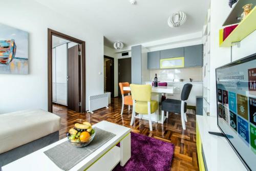 Apartman Biblioteka Čardaka 10 61 Kraljevi Čardaci Kopaonik Vikend naselje smeštaj na dan spa